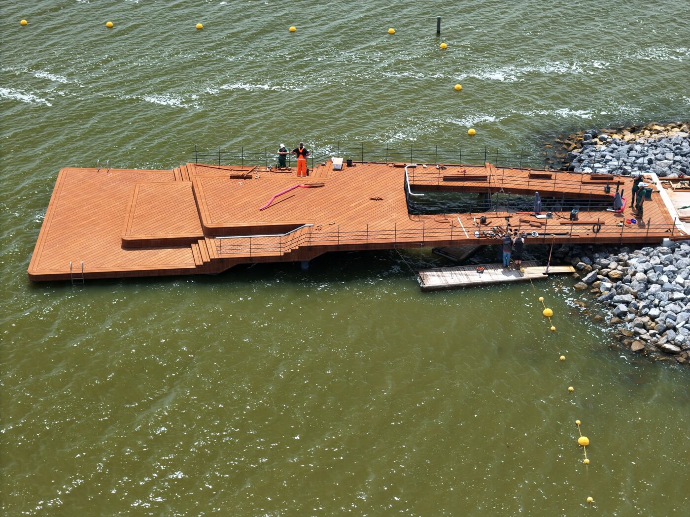 zwemsteiger stadsstrand Hoorn